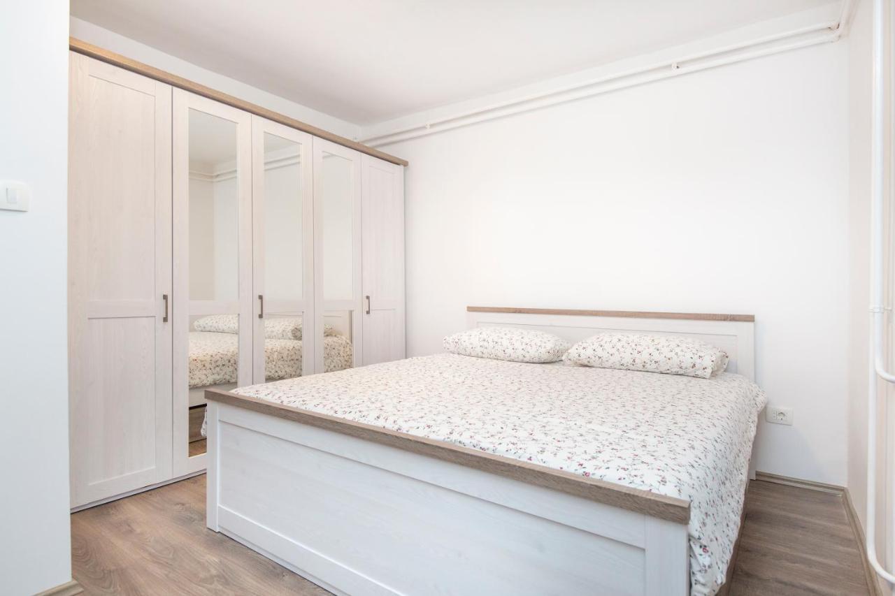 Apartman Alberti ลาบิน ภายนอก รูปภาพ